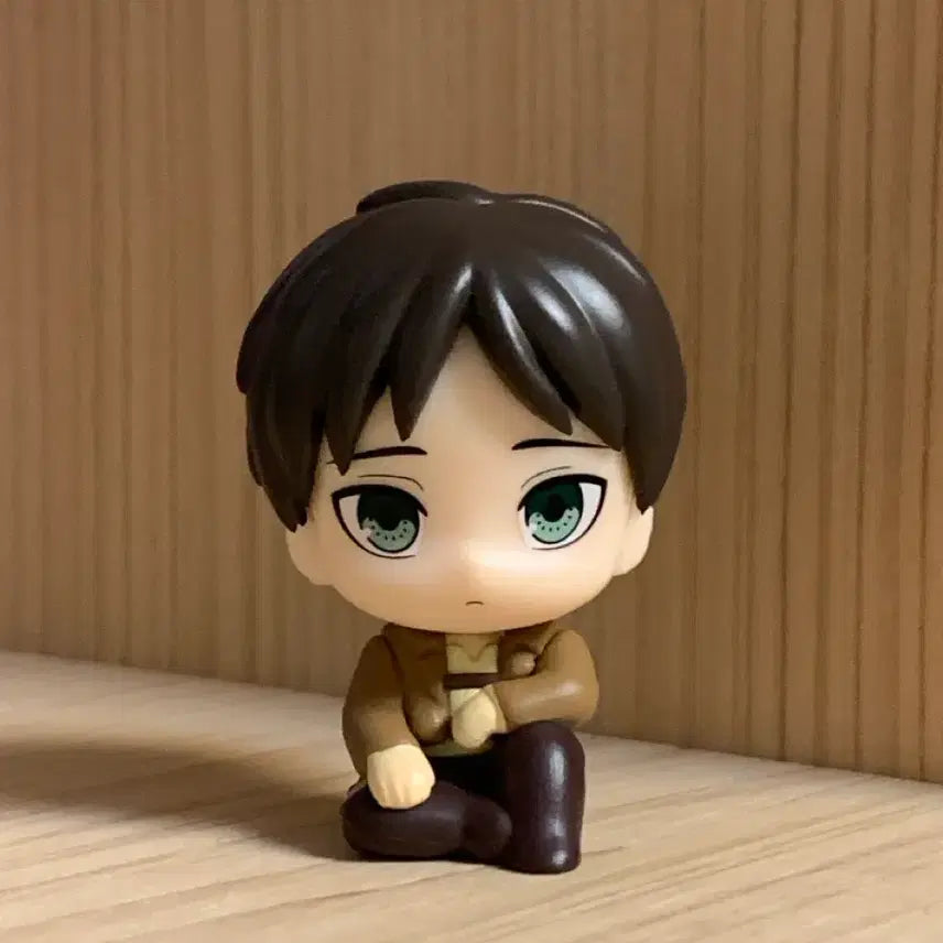 [BUNJANG] Attack on Titan Eren Jaeger "When Will It Come?" Gacha Figure / 진격의거인 진격거 마치보케 언제오려나 가챠 (에렌)