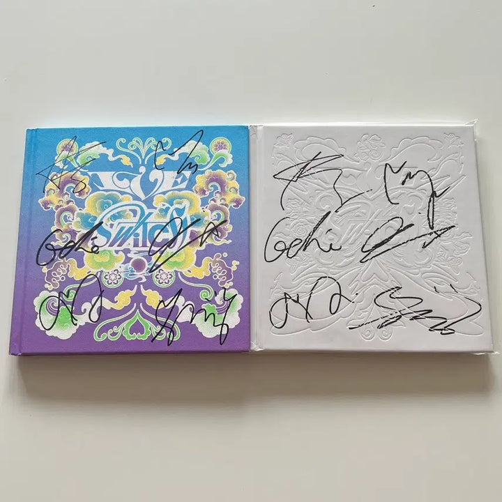 [BUNJANG] IVE LOVE DIVE Signed Album Bundle Set (Not for Sale) / 아이브 해야 사인 앨범 (2개 일괄 판매, 비매)