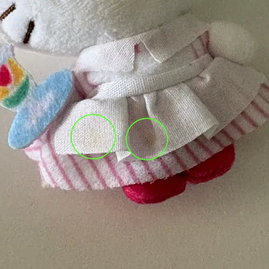 [BUNJANG] Sanrio Hello Kitty 45th Anniversary Limited Edition Brooch - Maid / 산리오 | 헬로키티 45주년 한정 브로치 - 메이드