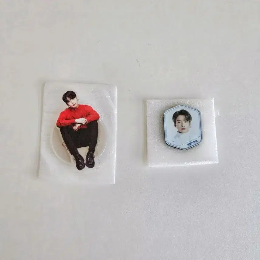 [BUNJANG] BTS Jungkook Lucky Draw Acrylic Stand &amp; Magnet Bundle Set / 정국 럭드 2개 일괄 방탄 bts 온콘 아크릴 스탠드 맵솔콘 마그넷