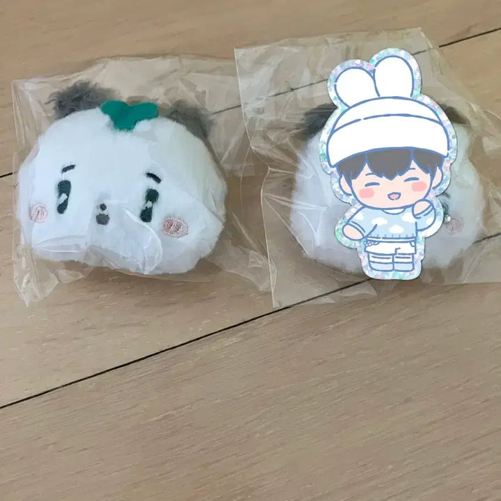 [BUNJANG] Mmemimu Myami Badge / 므메미무 먀미 뱃지