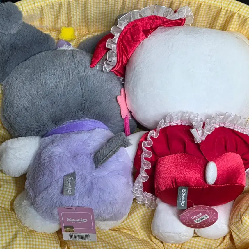 [BUNJANG] Kuromi Hello Kitty Medium Doll Set New / 쿠로미 헬로키티 중형인형 세트 새상품