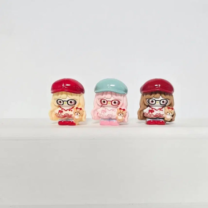 [BUNJANG] Hello Kitty Beret 3-Figure Set / 키티 베레모 3종 피규어 세트