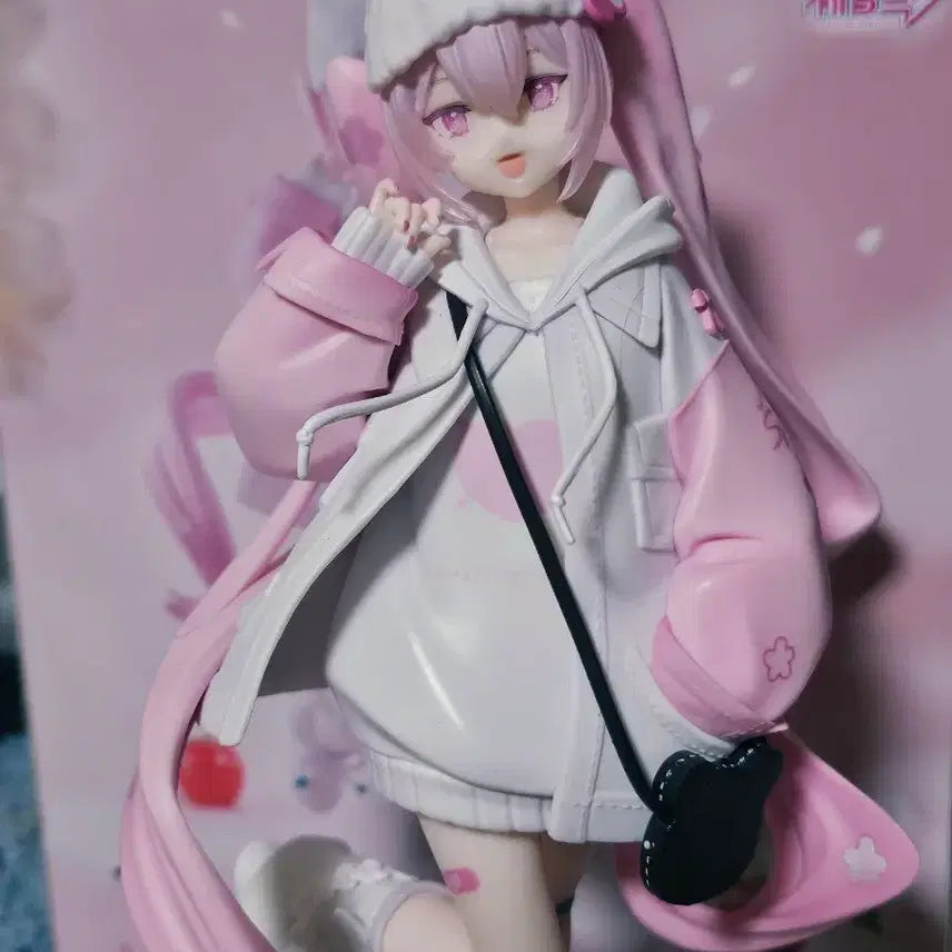 [BUNJANG] Hatsune Miku Sakura Coolstyle Figure / 하츠네 미쿠 사쿠라 쿨스타일 피규어
