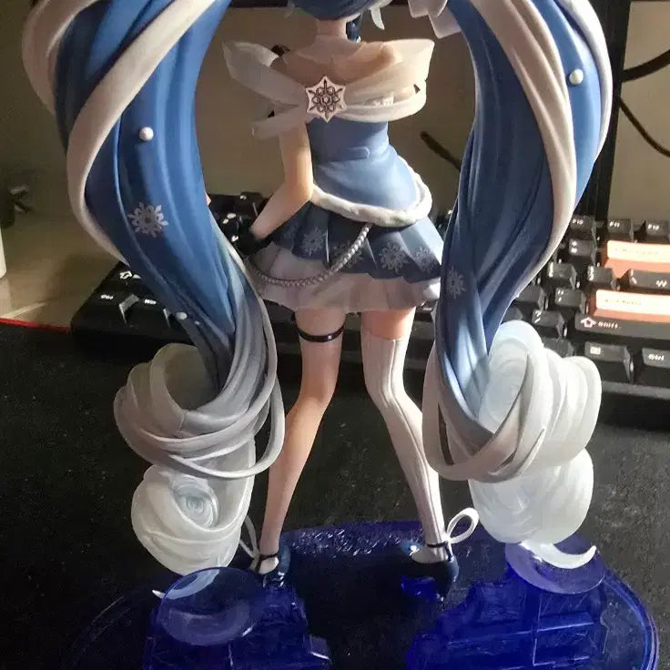 [BUNJANG] Hatsune Miku Snow Miku 2025 Figure / 하츠네 미쿠 스노우 유키 2025 피규어 판매합니다