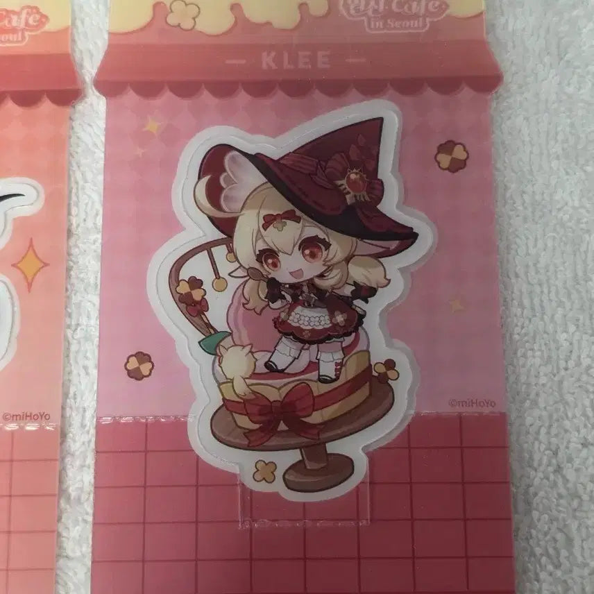 [BUNJANG] Genshin Impact Cafe Limited Edition SD Character Standee Card Set - Diluc &amp; Klee / 원신 카페 특전 sd 입체 카드 다이루크, 클레 일괄
