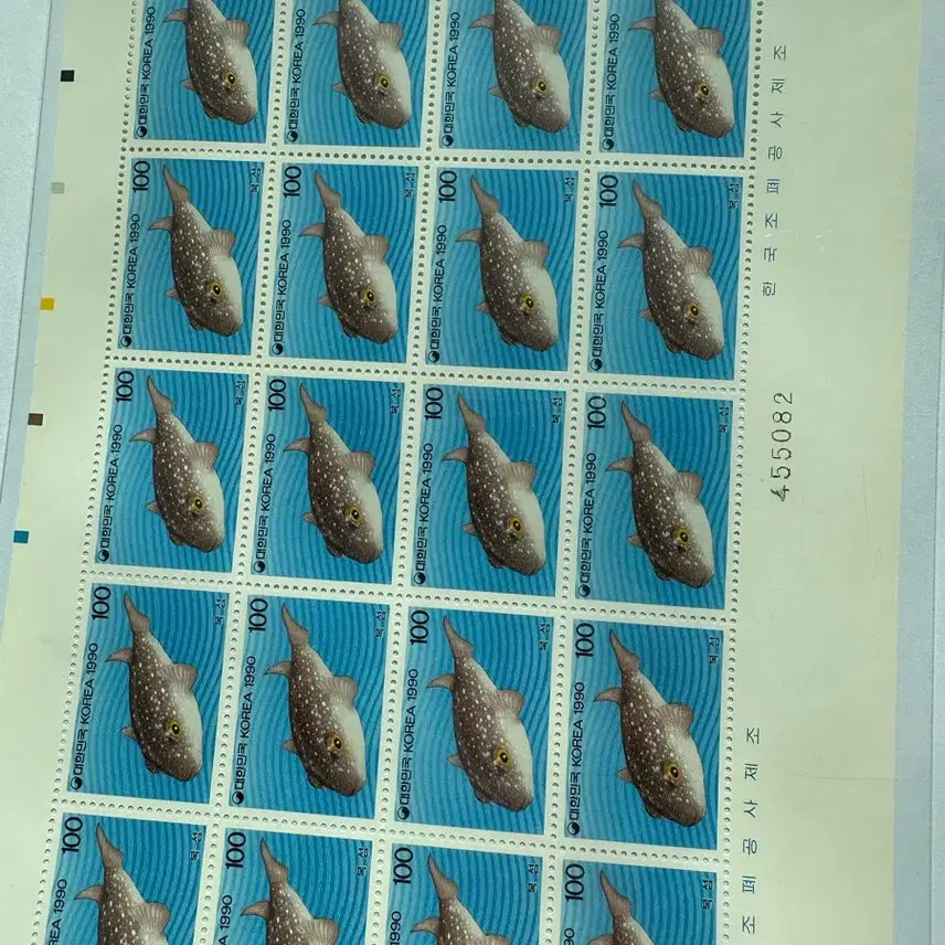 [BUNJANG] Vintage Postage Stamps Collection (22 Stamps) / 옛날전지우표총22장