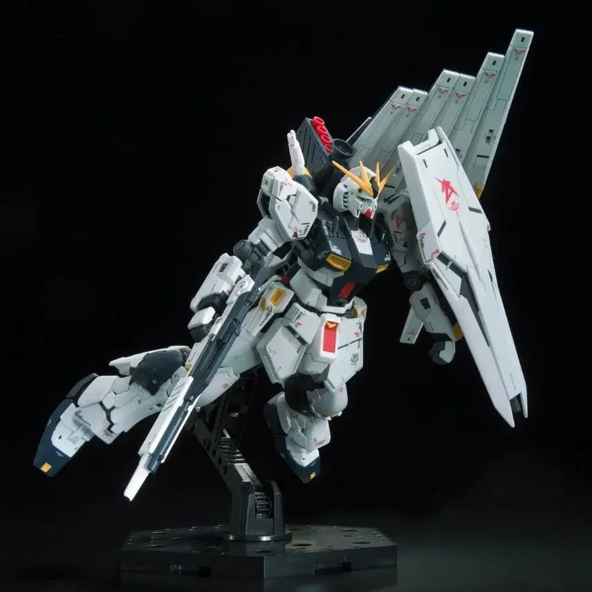 [BUNJANG] Bandai RG Nu Gundam Gunpla Plastic Model / 건담 반다이 RG 뉴건담 건프라 프라모델 팝니다