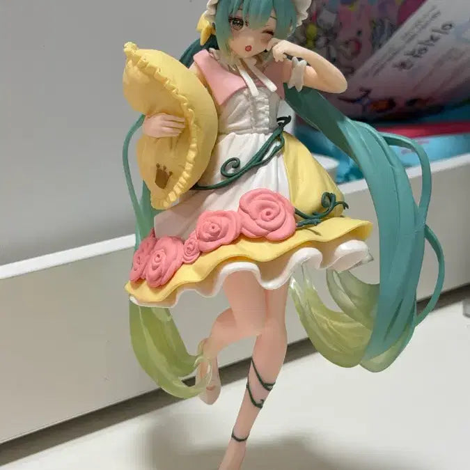 [BUNJANG] Hatsune Miku Wonderland Figure / 하츠네 미쿠 원더랜드 피규어