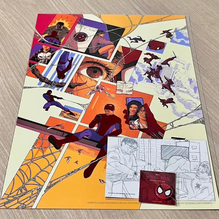 [BUNJANG] Spider-Man Collage Poster, MJ Postcard, Pin Badge Bundle Set (Unsealed) / 3종일괄)스파이더맨 콜라주 포스터, MJ 엽서, 핀뱃지 미개봉