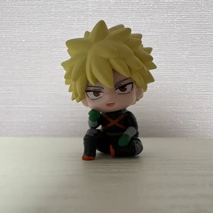 [BUNJANG] Katsuki Bakugo Suwarasetai Gacha Figure / 바쿠고 스와라세타이 가챠