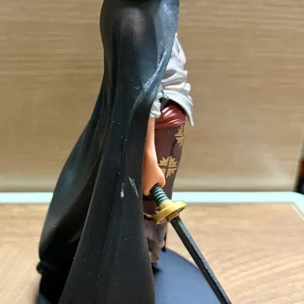 [BUNJANG] One Piece Shanks DXF Grandline Men Figure / [원피스 피규어] 급처 정품 샹크스 dxf 그랜드라인맨 피규어