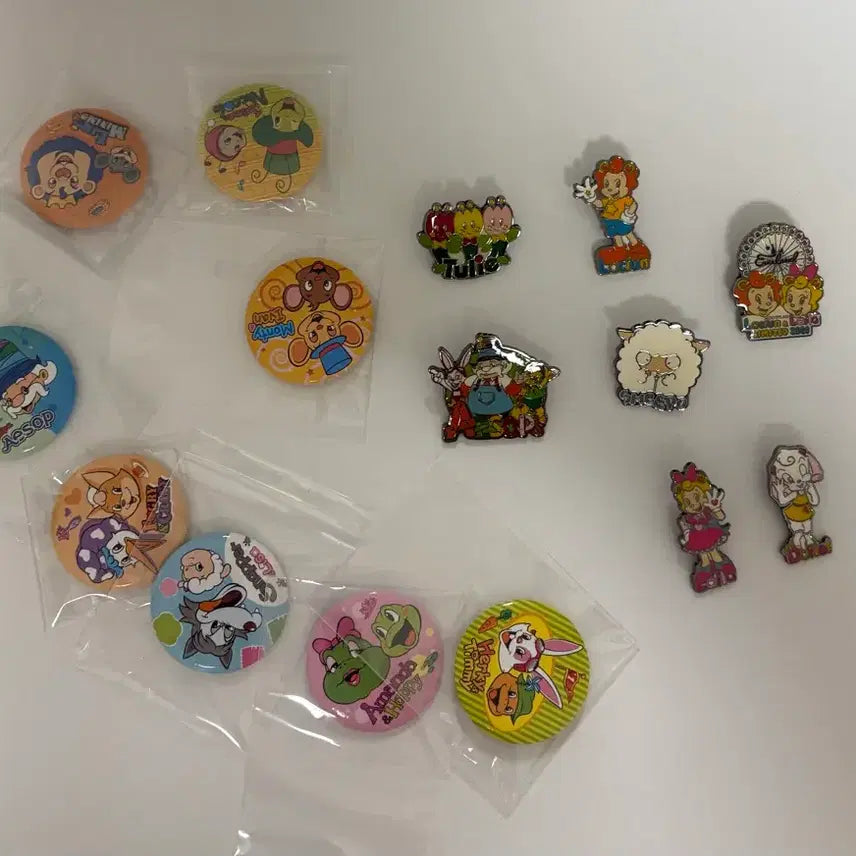 [BUNJANG] Everland Discontinued Badge Bundle Set / 에버랜드 단종 뱃지 일괄