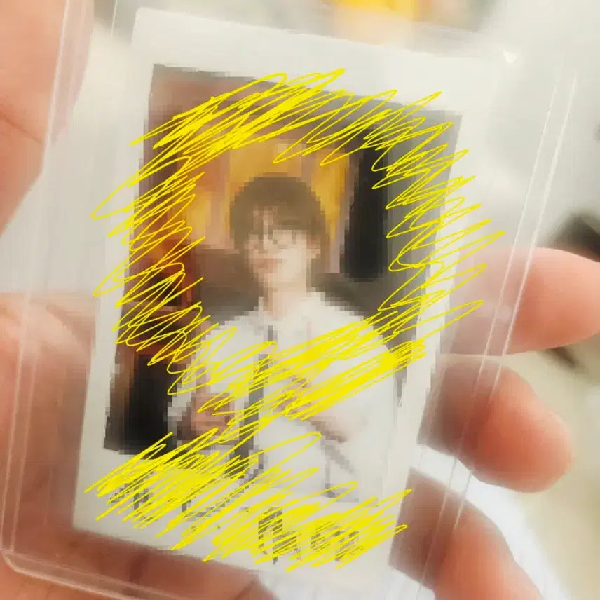[BUNJANG] P1Harmony Theo Signed Polaroid / 피원하모니 테오 싸인폴라