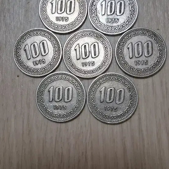 [BUNJANG] 1975 100 Won Coin Set (7 Coins) / 100원 동전 1975년산 7개 세트
