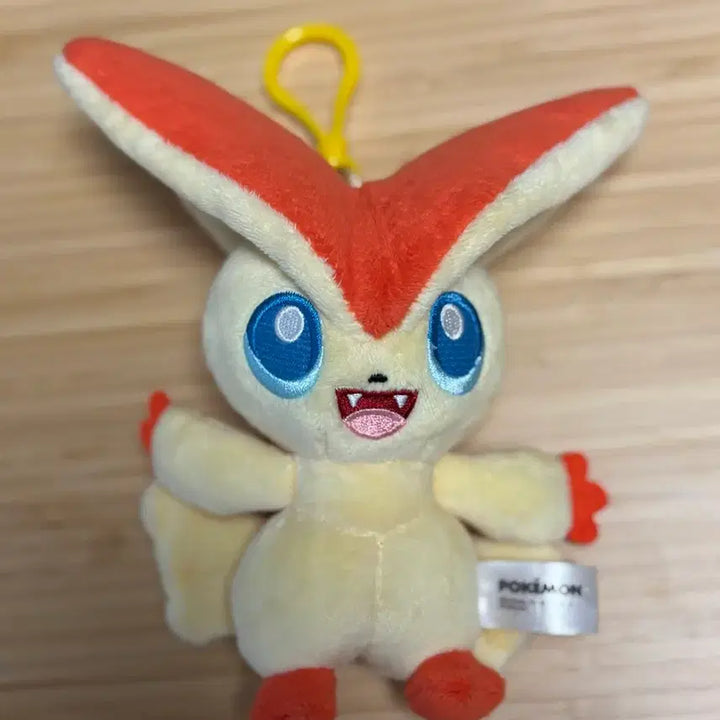 [BUNJANG] Victini Plush Charm / 비크티니 인형 뽑기 키링