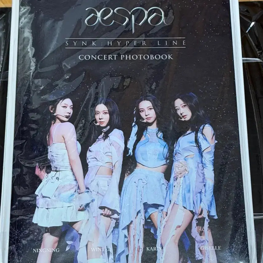 [BUNJANG] aespa Karina Hyper Line Concert Photobook MD / [네컷 카리나] 에스파 하이퍼라인 콘서트 포토북 엠디 aespa