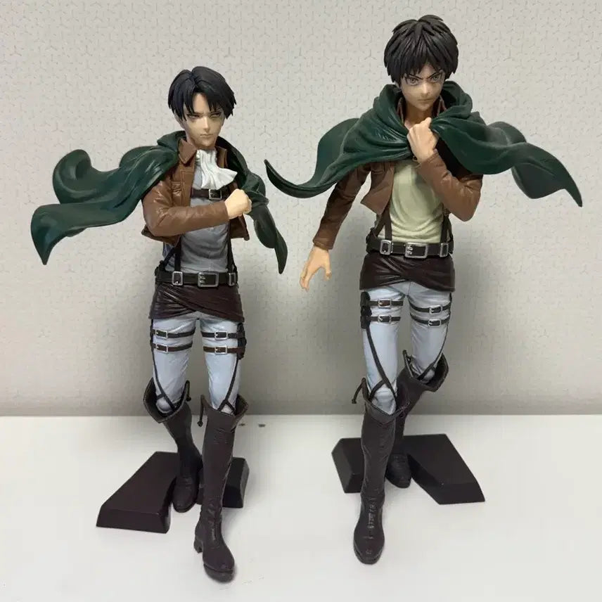 [BUNJANG] Attack on Titan Levi &amp; Eren Grandista Figures / 진격거 그란디스타 리바이 에렌 진격의 거인 피규어