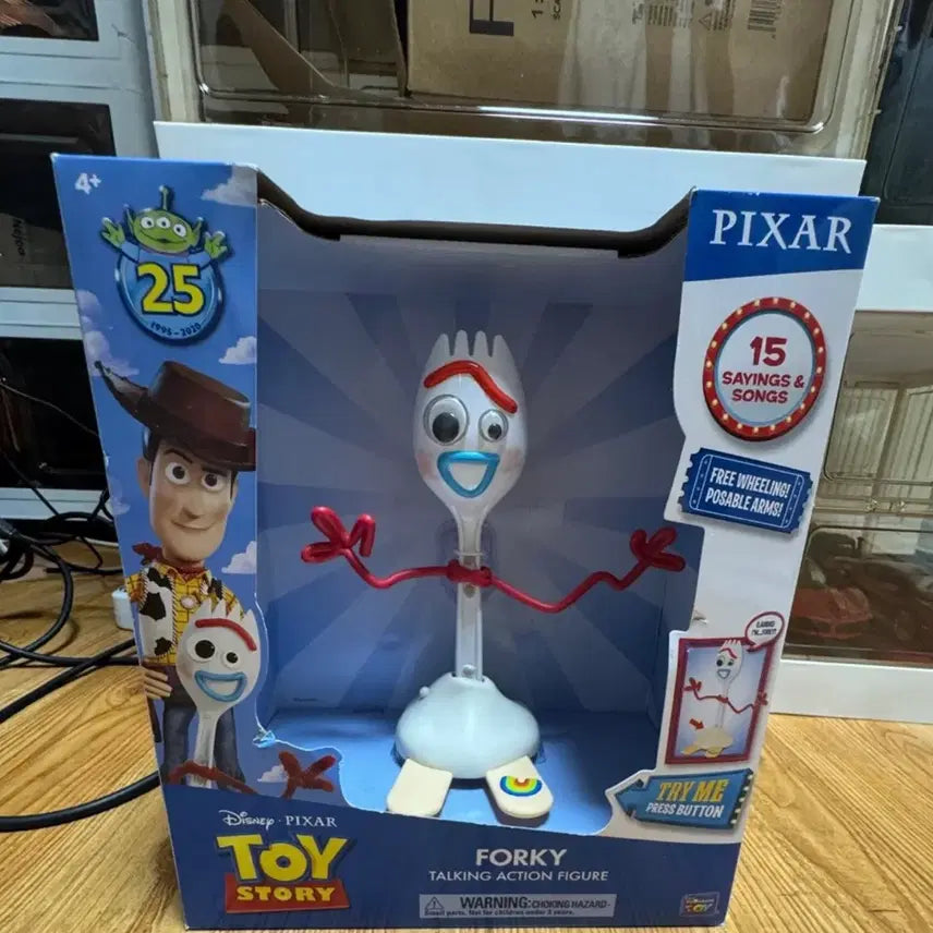 [BUNJANG] Thinkway Toy Story Talking Forky Figure / 토이스토리 씽크웨이 토킹 포키 피규어
