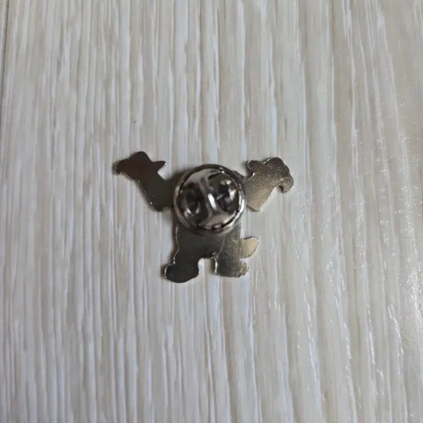 [BUNJANG] Monsters, Inc. Sulley Badge / 몬스터 주식회사 설리 뱃지