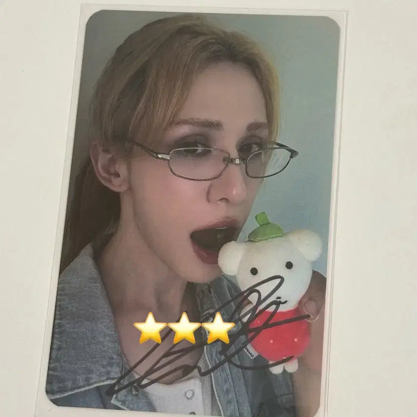 [BUNJANG] XLOV WUMUTI Signed Photocard / XLOV 엑스러브 WUMUTI 우무티 딸기가나디 싸인 포카 포토카드 우무티