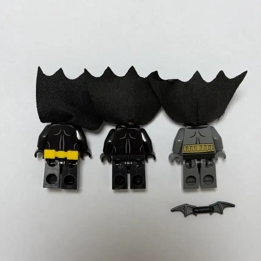 [BUNJANG] LEGO DC Batman Minifigure 3-Figure Set with Batarang / 레고 DC 배트맨 미니피규어 3개 세트 배트랑 포함