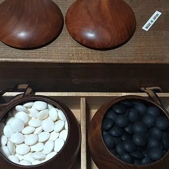 [BUNJANG] Japanese "Clam Shell" Baduk Stones (38mm) - High Grade / (가격확다운)(대합조개) 일본산 최상급 38호