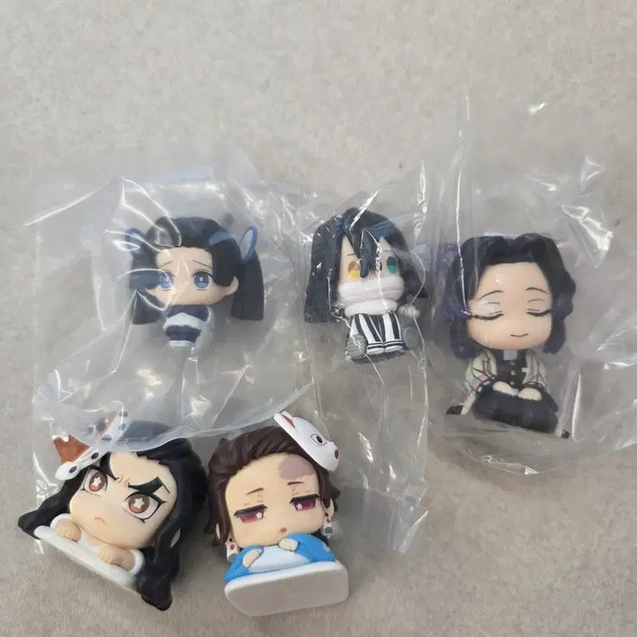[BUNJANG] Demon Slayer Gacha Figure 5-Piece Set Bundle / 귀멸의 칼날 가챠 피규어 5종 세트 일괄
