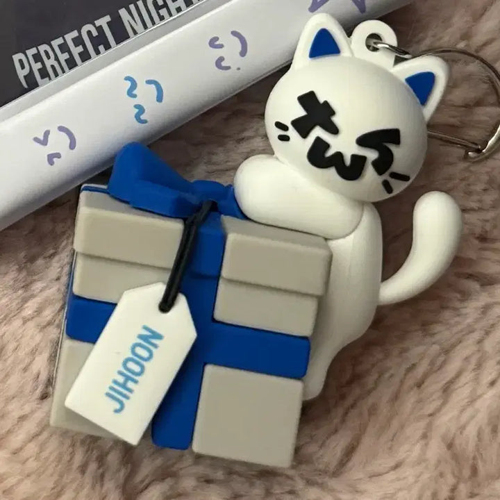 [BUNJANG] TWS Jihoon Cat Keychain Japan Concert MD / 투어스 일콘 투냥이 캣키링 지훈