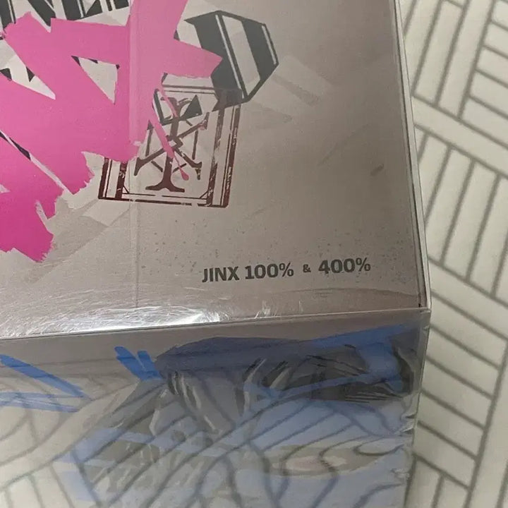 [BUNJANG] Arcane Jinx Limited Edition Bearbrick 100% &amp; 400% Set (Sealed) with Poster / 아케인 징크스 한정판 베어브릭 100% 400% 미개봉새상품 판매합니다, 포스터 포함