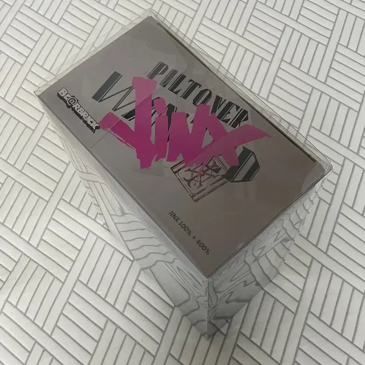 [BUNJANG] Arcane Jinx Limited Edition Bearbrick 100% &amp; 400% Set (Sealed) with Poster / 아케인 징크스 한정판 베어브릭 100% 400% 미개봉새상품 판매합니다, 포스터 포함