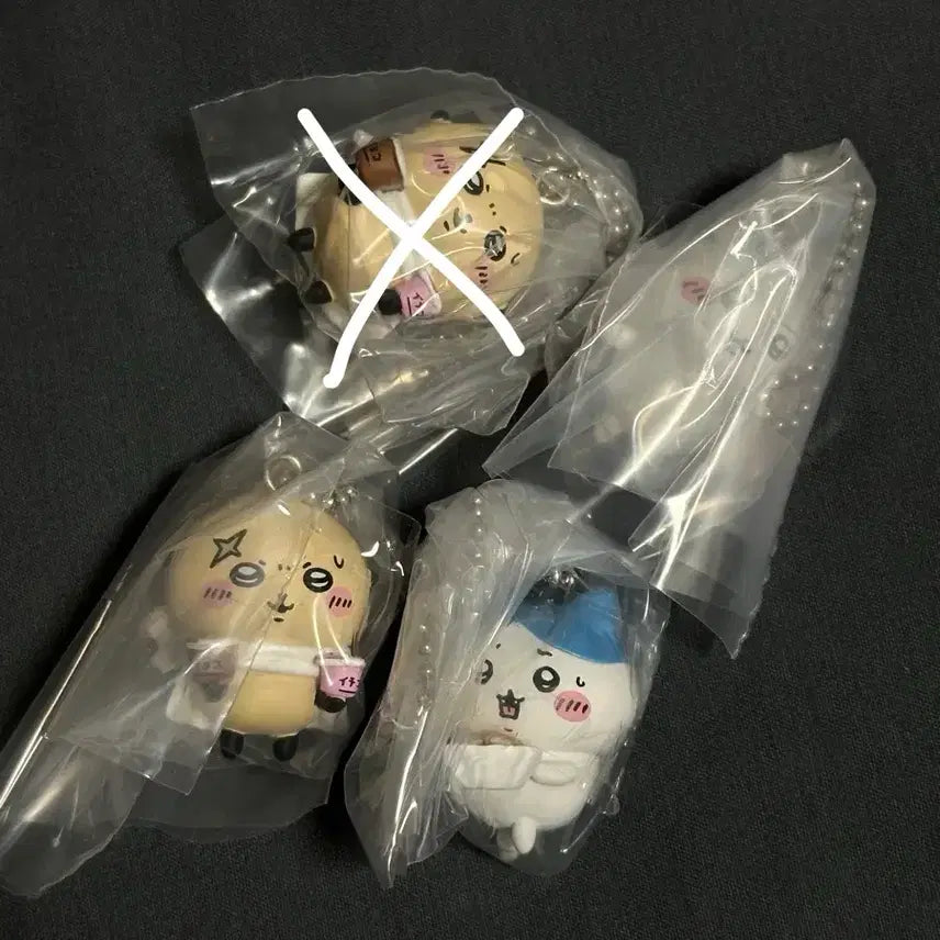 [BUNJANG] Chiikawa Tabemono Food Gacha Figure Set / 치이카와 먼작귀 타베모노 음식 가챠 피규어 랏코 하치 치이