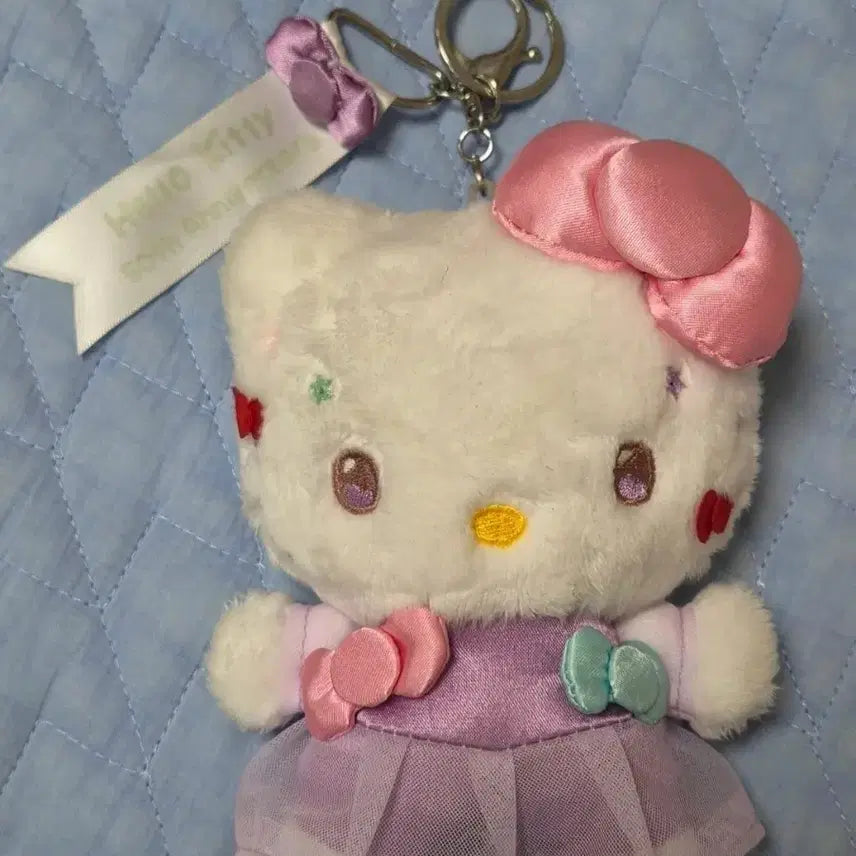 [BUNJANG] Sanrio Hello Kitty 50th Anniversary Plush Keychain / 산리오 헬로키티 50주년 기념 인형키링