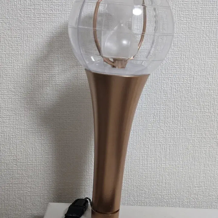 [BUNJANG] ATEEZ Lightiny Ver. 2 Lightstick with Photocard / 에이티즈 응원봉 라이티니 2 양도 포카 포함 ateez