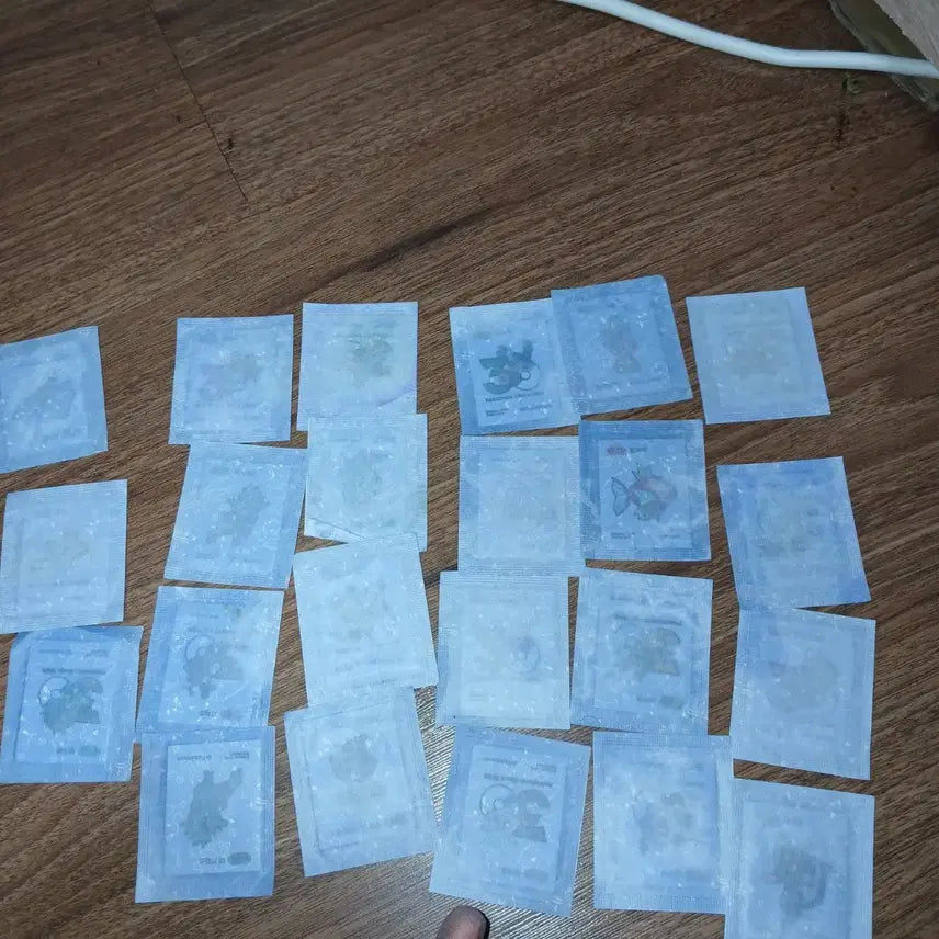 [BUNJANG] Pokemon Seal 30th Anniversary Bundle - 50 Pieces / 포켓몬씰30주년 판매 총50장 일괄판매합니다