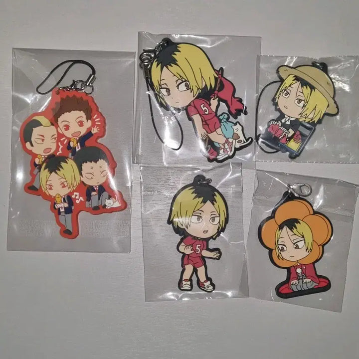 [BUNJANG] Haikyuu!! Nekoma Kozume Kenma Rubber Strap Bundle Set / 하이큐 네코마 코즈메 켄마 러버스트랩 판메