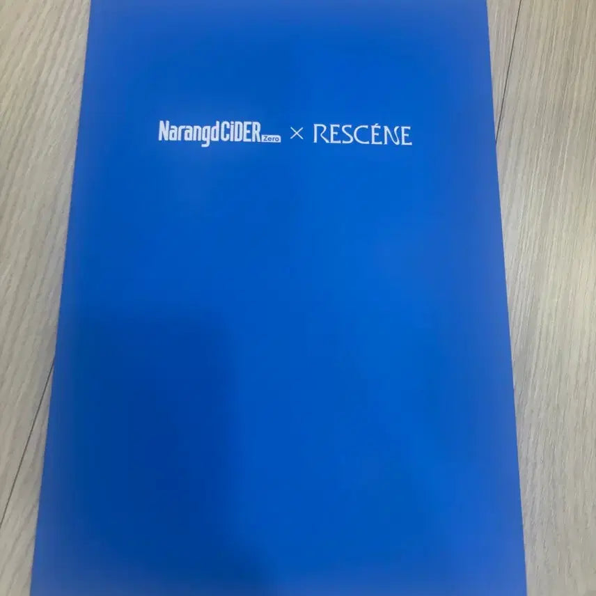 [BUNJANG] RESCENE Narangde Bromide Poster / 리센느 나랑드 브로마이드 포스터