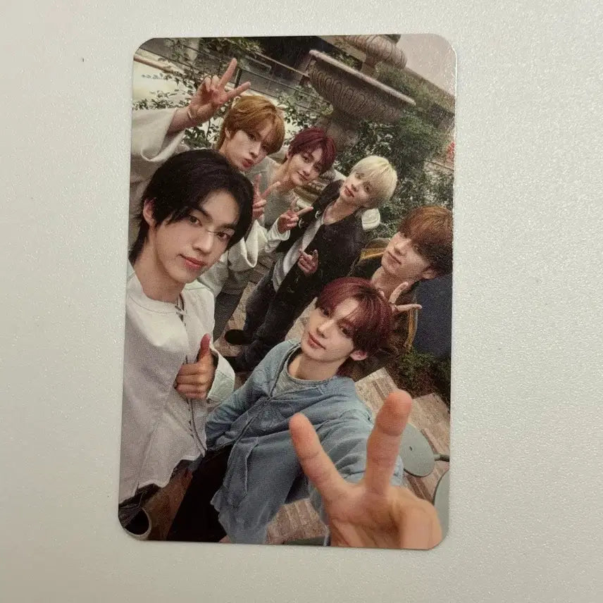 [BUNJANG] TWS The Hyundai Group Photocard / 투어스 더현대 단체 포카