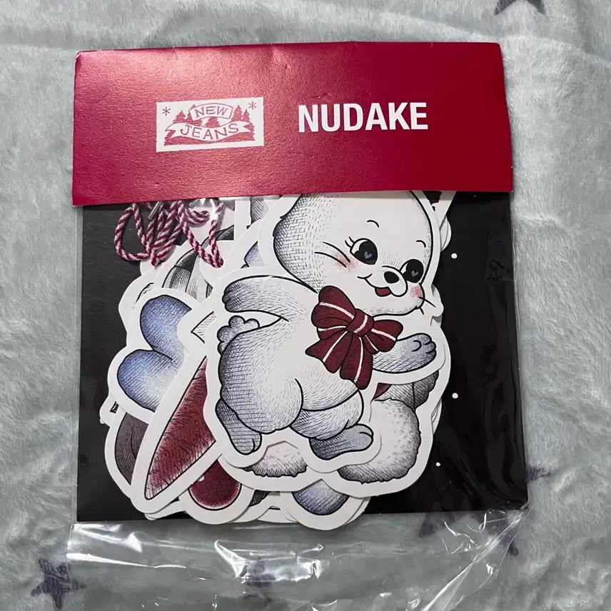 [BUNJANG] NewJeans Nuance Paper Ornament / 뉴진스 누데이크 페이퍼 오너먼트
