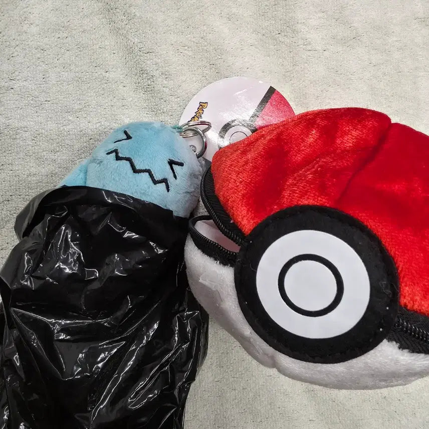 [BUNJANG] Pokemon Psyduck 8cm Plush with Poké Ball Pouch / 랜덤 몬스터볼 마자용 8cm 포켓몬 인형 양도 판매