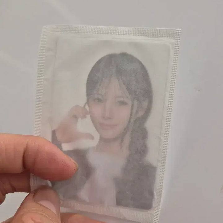[BUNJANG] RESCENE Transparent Photocard (Unsealed) / CU 리센느  투명 포토카드 미개봉
