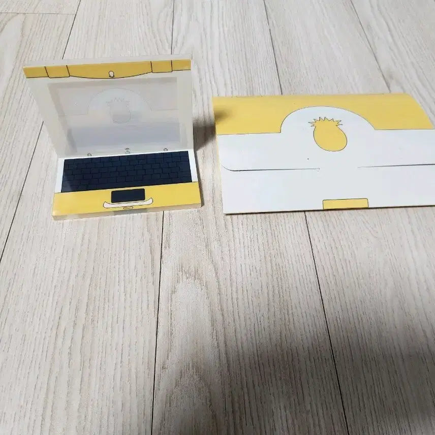 [BUNJANG] Digimon Soomon Laptop Acrylic Stand / 디지몬