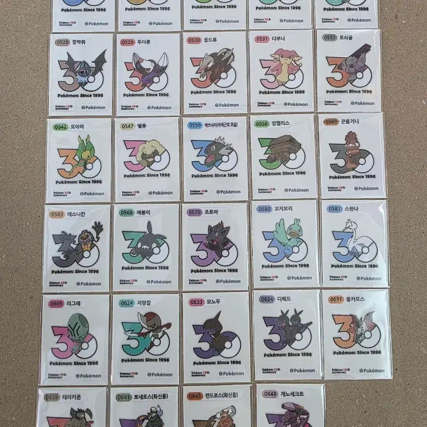[BUNJANG] Pokemon 30th Anniversary Logo 5th Gen 29 Types Bundle Set / 포켓몬띠부씰 30주년로고 5세대29종일괄
