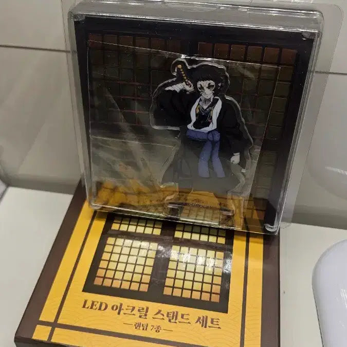 [BUNJANG] Demon Slayer LED Acrylic Stand (Infinity Castle Arc) / 귀멸의 칼날 LED 아크릴 (무배)