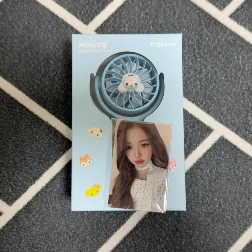 [BUNJANG] IVE Wonyoung Minive Mini Handheld Fan Photocard Set / ive 아이브 미니브 팝업 장원영 체리 미니 핸디팬 선풍기 포카 포토카드 minive