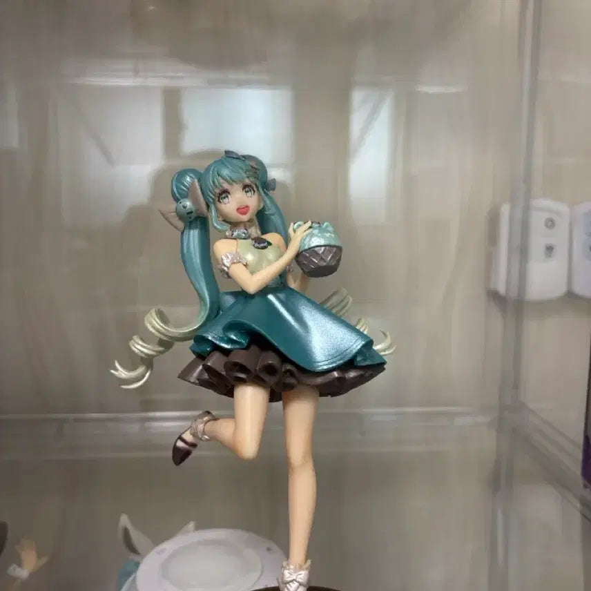 [BUNJANG] Hatsune Miku Figure (Opened) / 하츠네 미쿠 피규어<개봉품>