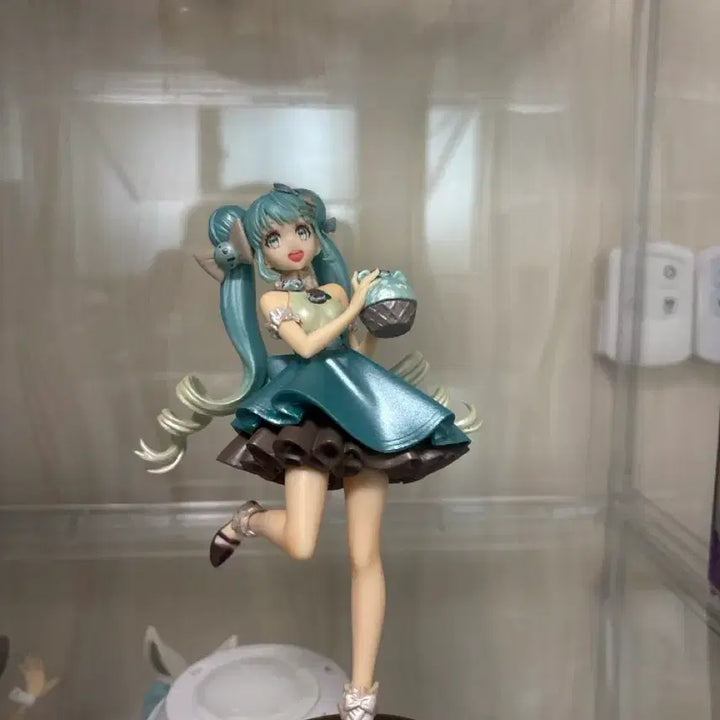 [BUNJANG] Hatsune Miku Figure (Opened) / 하츠네 미쿠 피규어<개봉품>