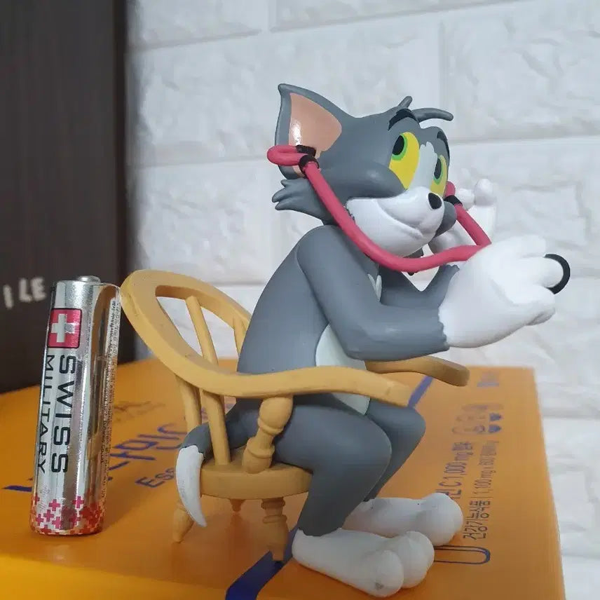 [BUNJANG] 52toys Tom and Jerry Tom Figure / 52toys 톰과제리 청진기 톰 피규어