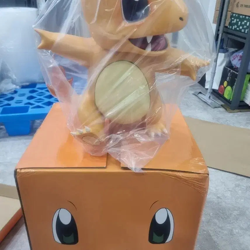 [BUNJANG] Charizard Statue Figure / 파이리 스태츄 팝니다