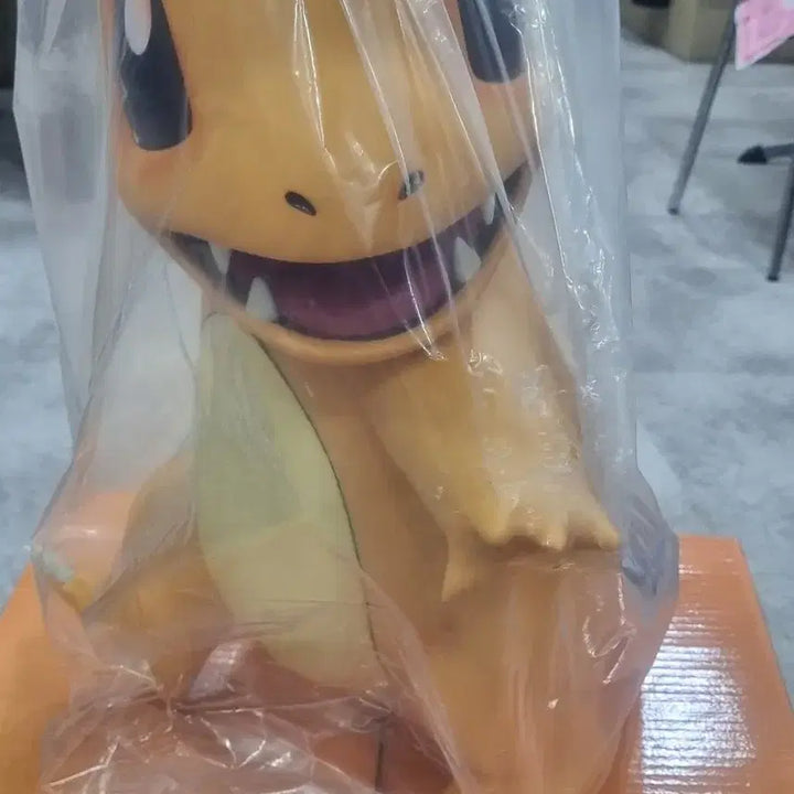 [BUNJANG] Charizard Statue Figure / 파이리 스태츄 팝니다